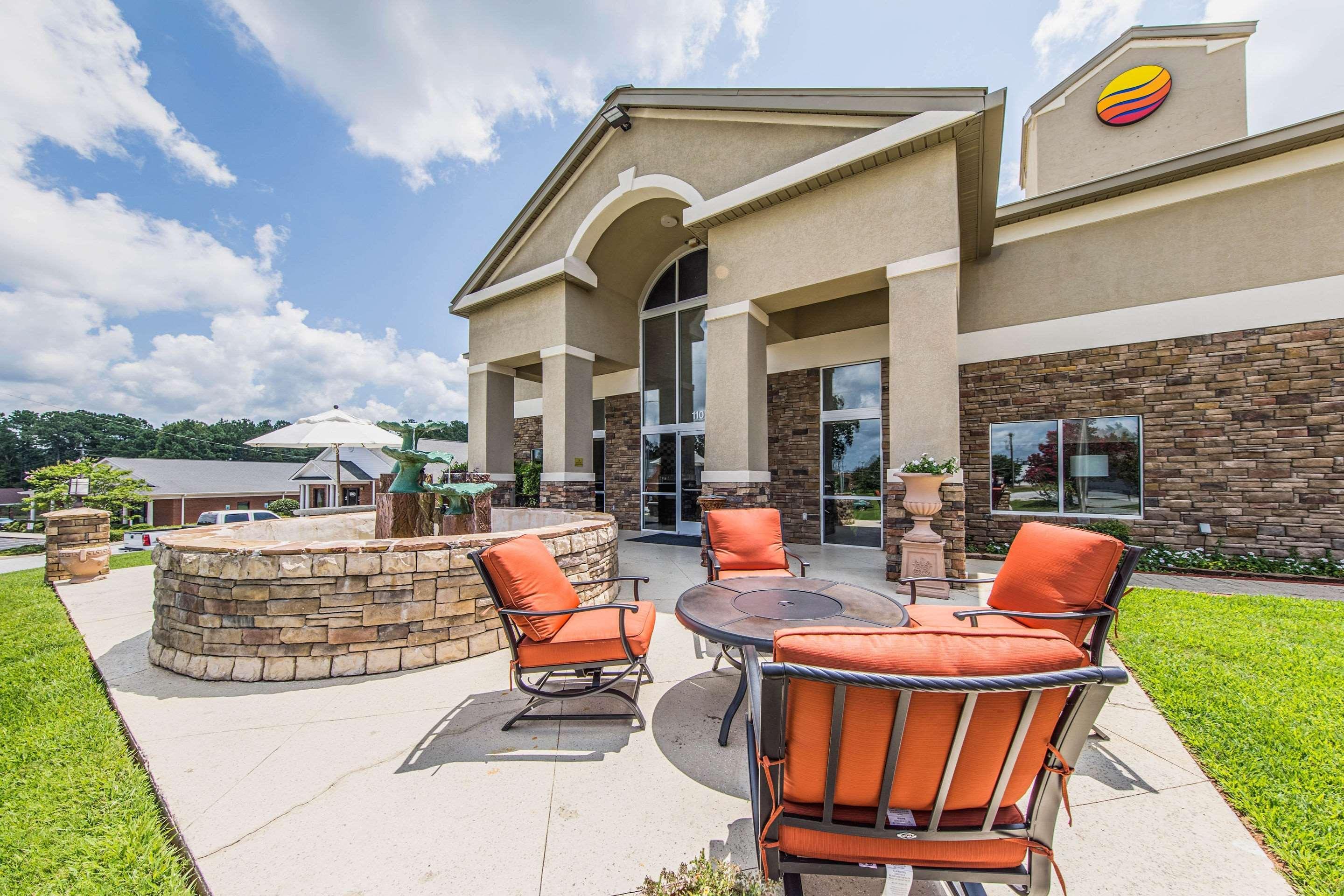 Comfort Inn & Suites Greenwood Near University Zewnętrze zdjęcie