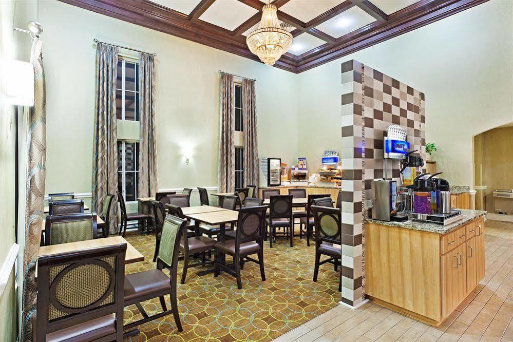 Comfort Inn & Suites Greenwood Near University Zewnętrze zdjęcie
