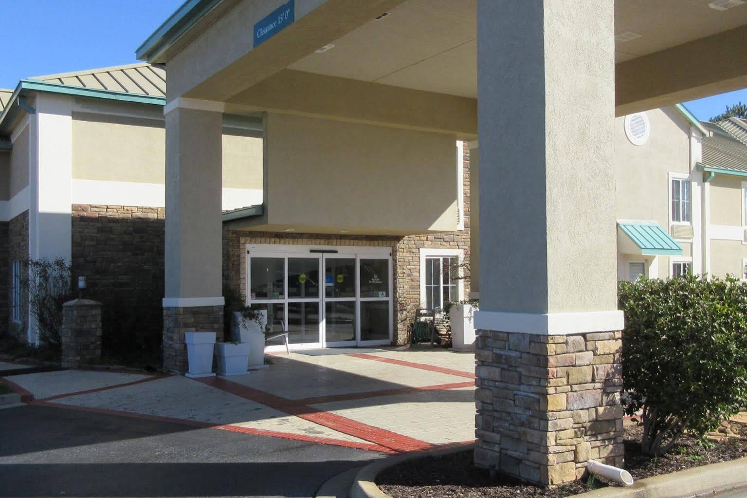Comfort Inn & Suites Greenwood Near University Zewnętrze zdjęcie
