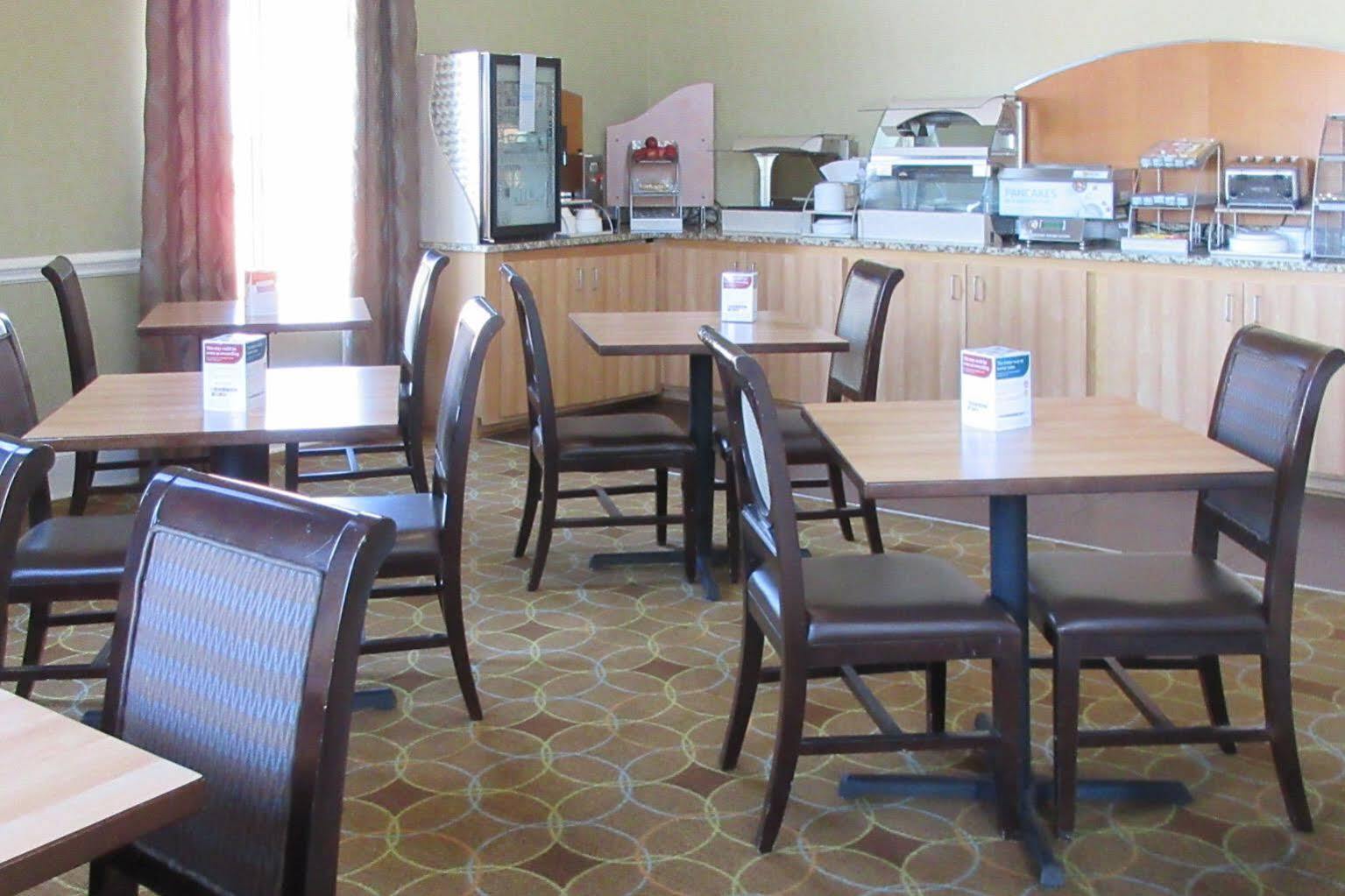Comfort Inn & Suites Greenwood Near University Zewnętrze zdjęcie